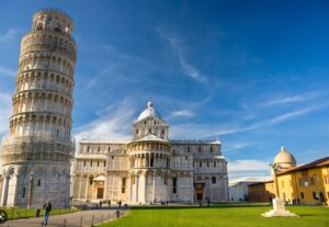 la Piazza dei Miracoli à Pise