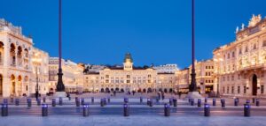 la Piazza Unità d'Italia à Trieste